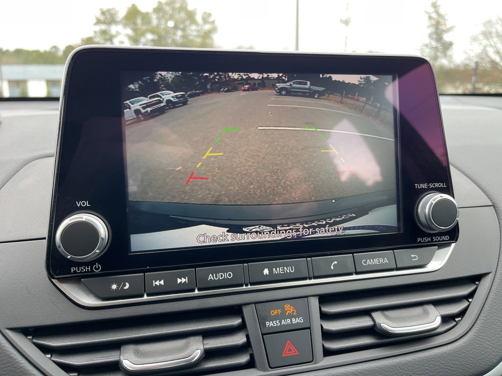 Used 2025 Nissan Altima 2.5 S image 11