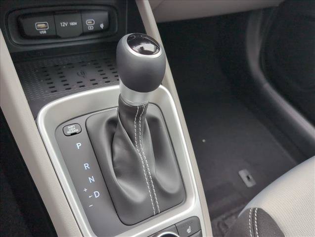 New 2026 Hyundai Venue SEL FWD image 18