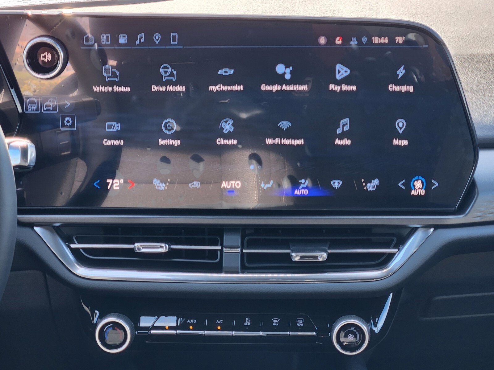 New 2026 Chevrolet Equinox EV LT image 8