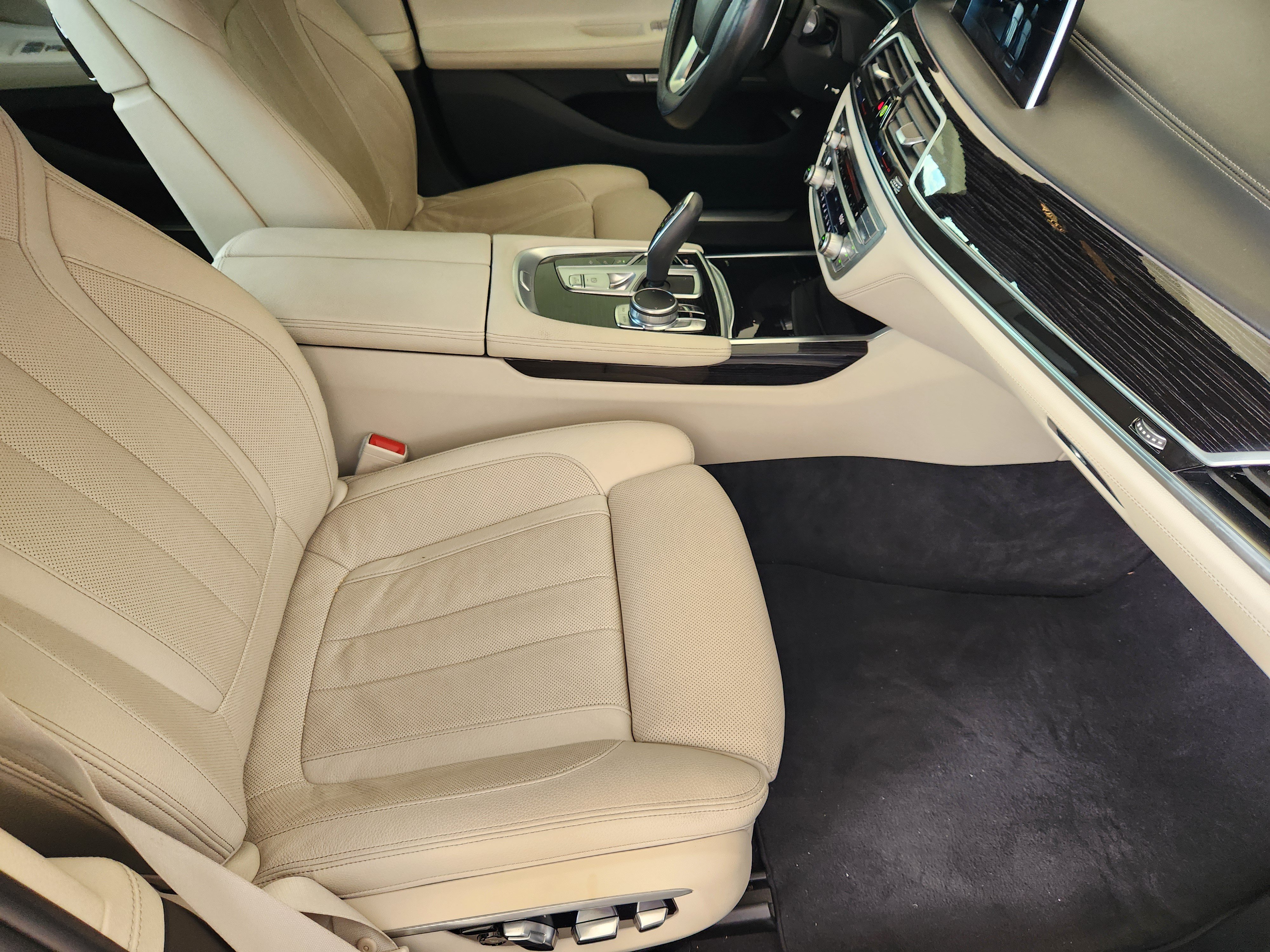 Used 2016 BMW 740i RWD image 14