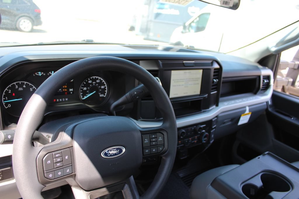New 2026 Ford F250 XL w/ XL Chrome Package AWD/4WD image 14