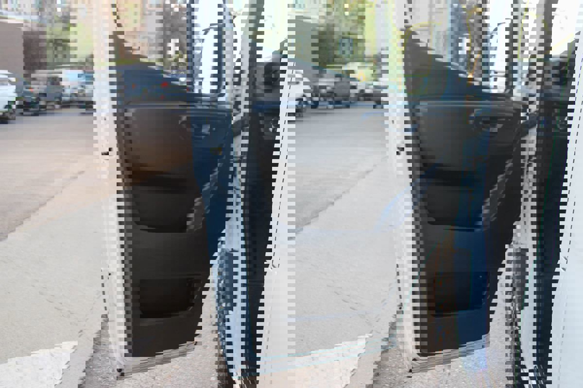 Used 2024 Mercedes-Benz Sprinter 2500 image 36