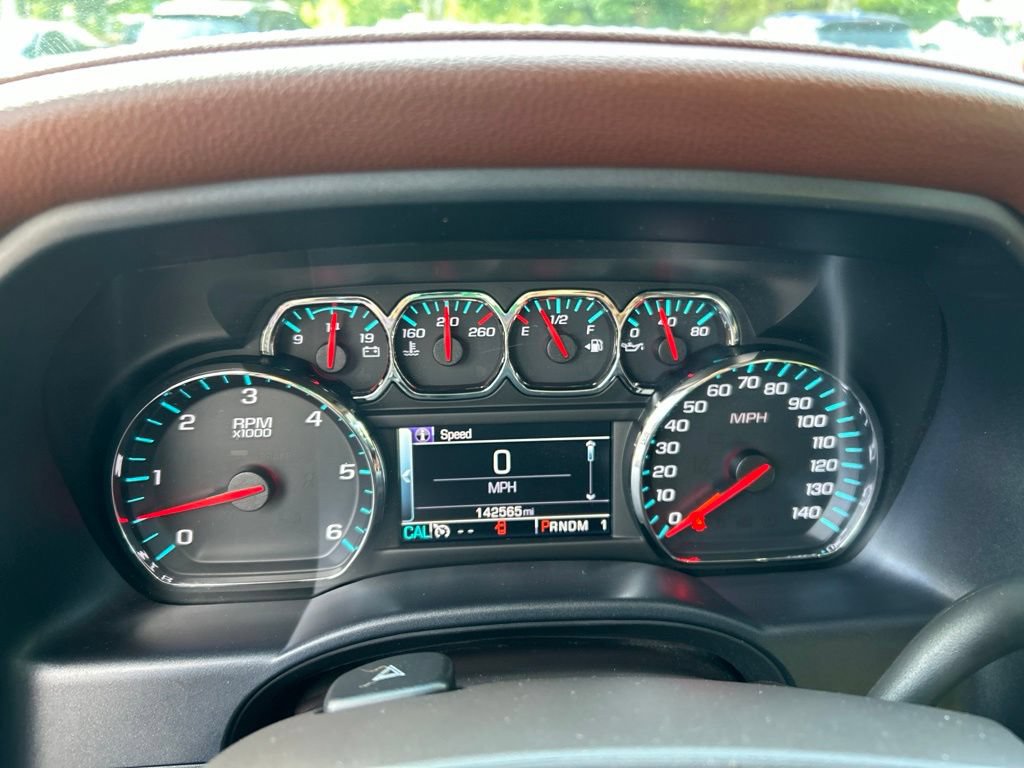 Used 2015 Chevrolet Silverado 2500 High Country w/ High Country Premium Package AWD/4WD image 10