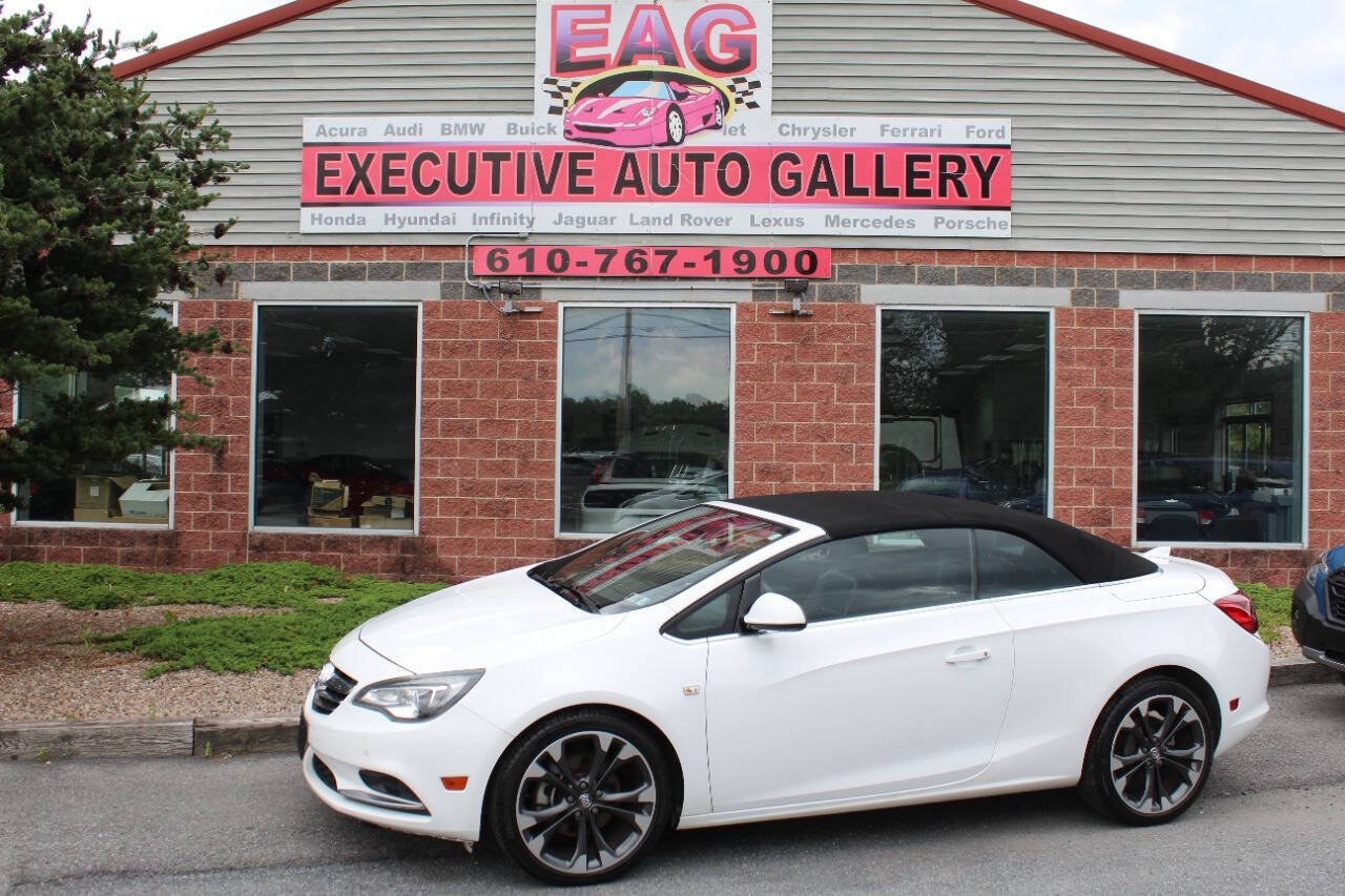 Used 2018 Buick Cascada Premium FWD image 1