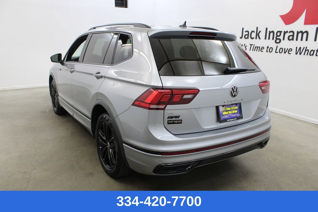Used 2022 Volkswagen Tiguan SE R-Line image 2