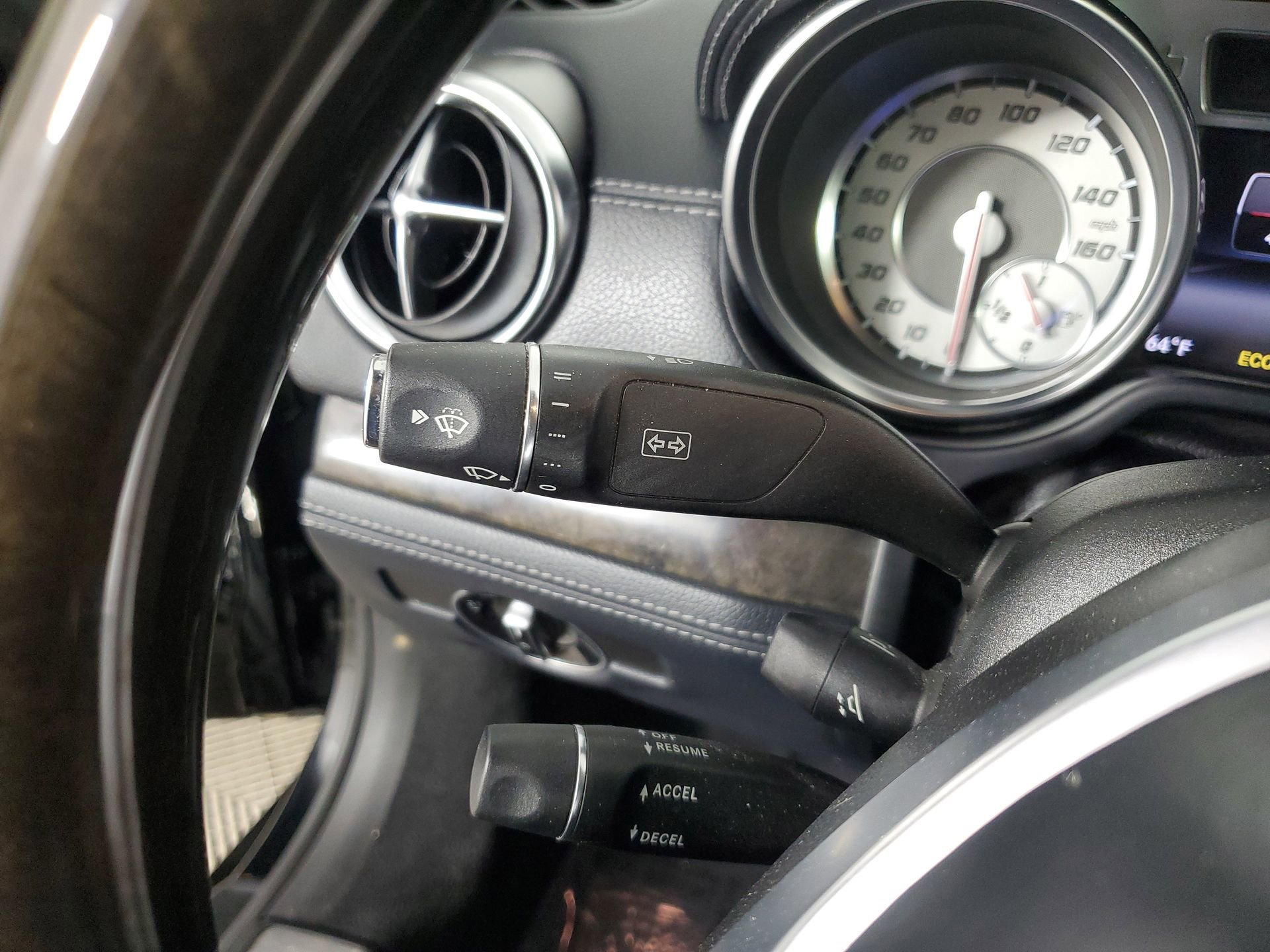 Used 2014 Mercedes-Benz SL 550 image 40