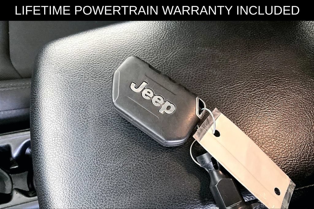Used 2021 Jeep Wrangler Unlimited Sport AWD/4WD image 13