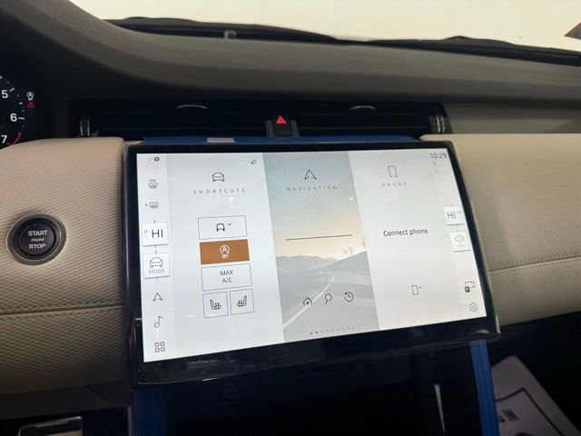 New 2025 Land Rover Discovery Sport Dynamic SE image 29