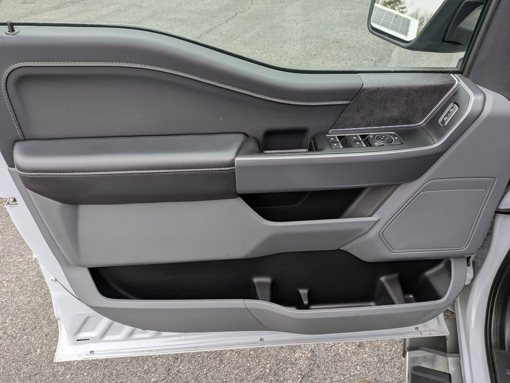 Certified 2025 Ford F150 XLT w/ Equipment Group 301A Standard image 6