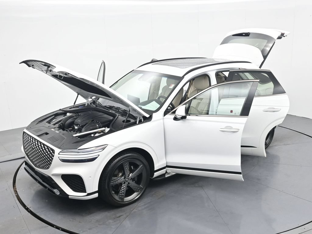 Used 2025 Genesis GV70 3.5T Sport w/ Sport Prestige Package AWD/4WD image 38