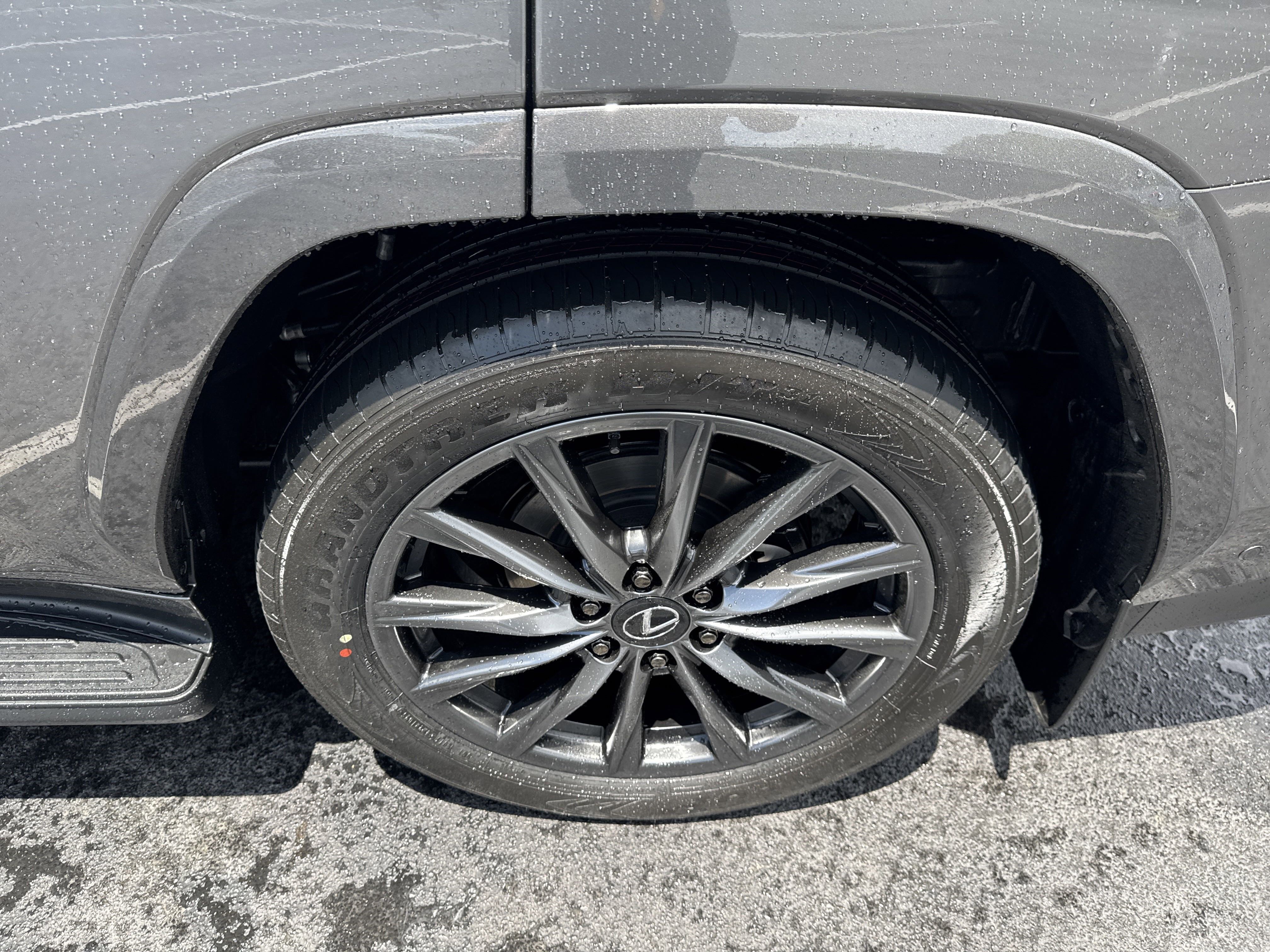 Used 2025 Lexus LX 700h F Sport image 12