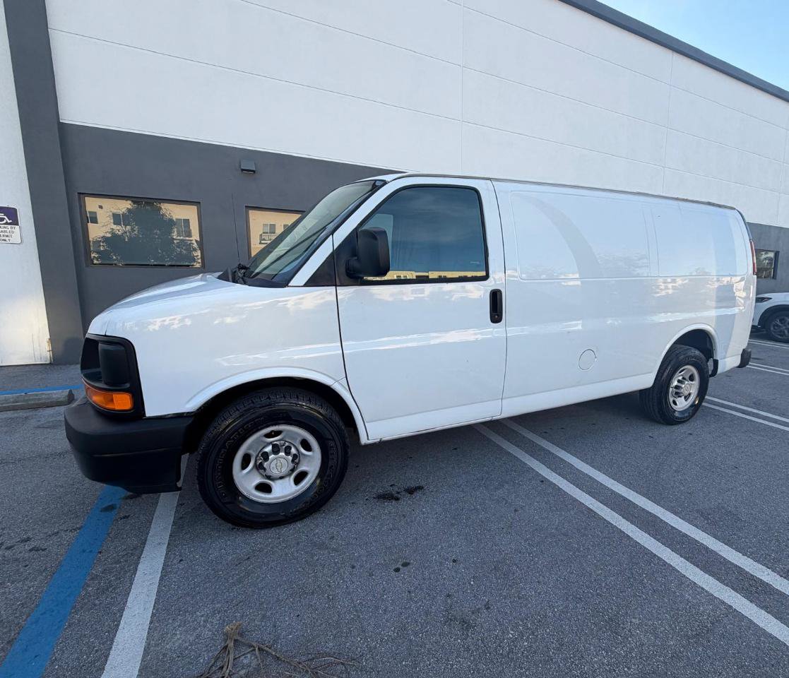 Used 2012 Chevrolet Express 2500 RWD image 2
