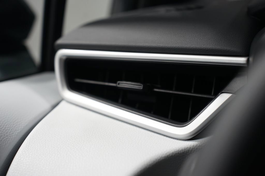 New 2026 Toyota Corolla SE FWD image 25