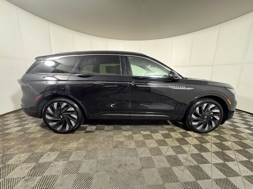 New 2024 Lincoln Nautilus Black Label w/ Jet Appearance Package (87T) image 8