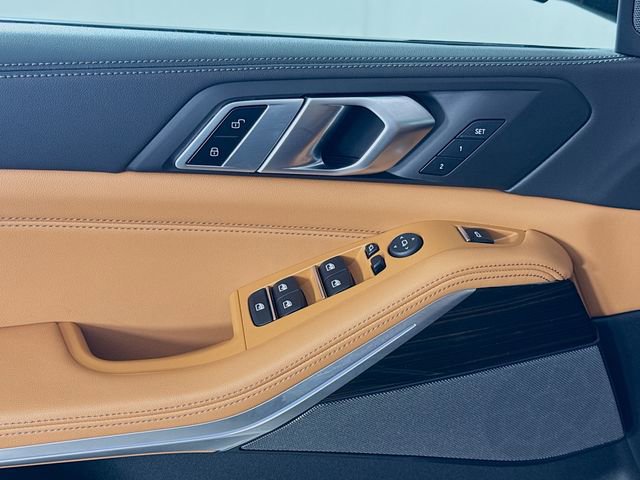 Used 2024 BMW X5 sDrive40i w/ M Sport Package image 18