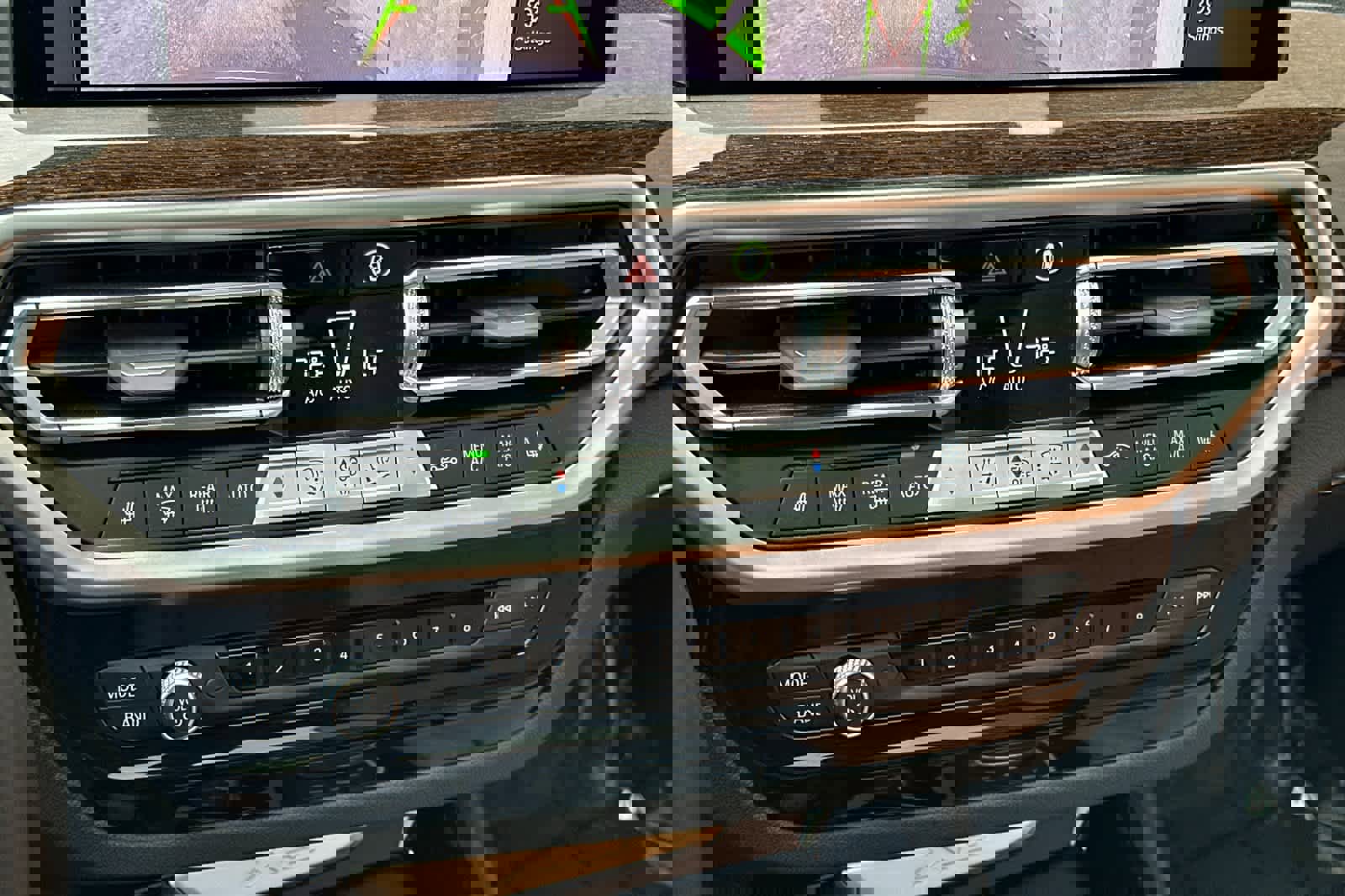 Used 2024 BMW X3 xDrive30i w/ Premium Package w/ZPA image 23