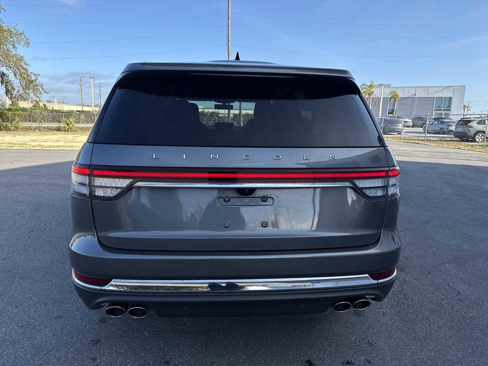 Used 2023 Lincoln Aviator Reserve AWD/4WD image 5
