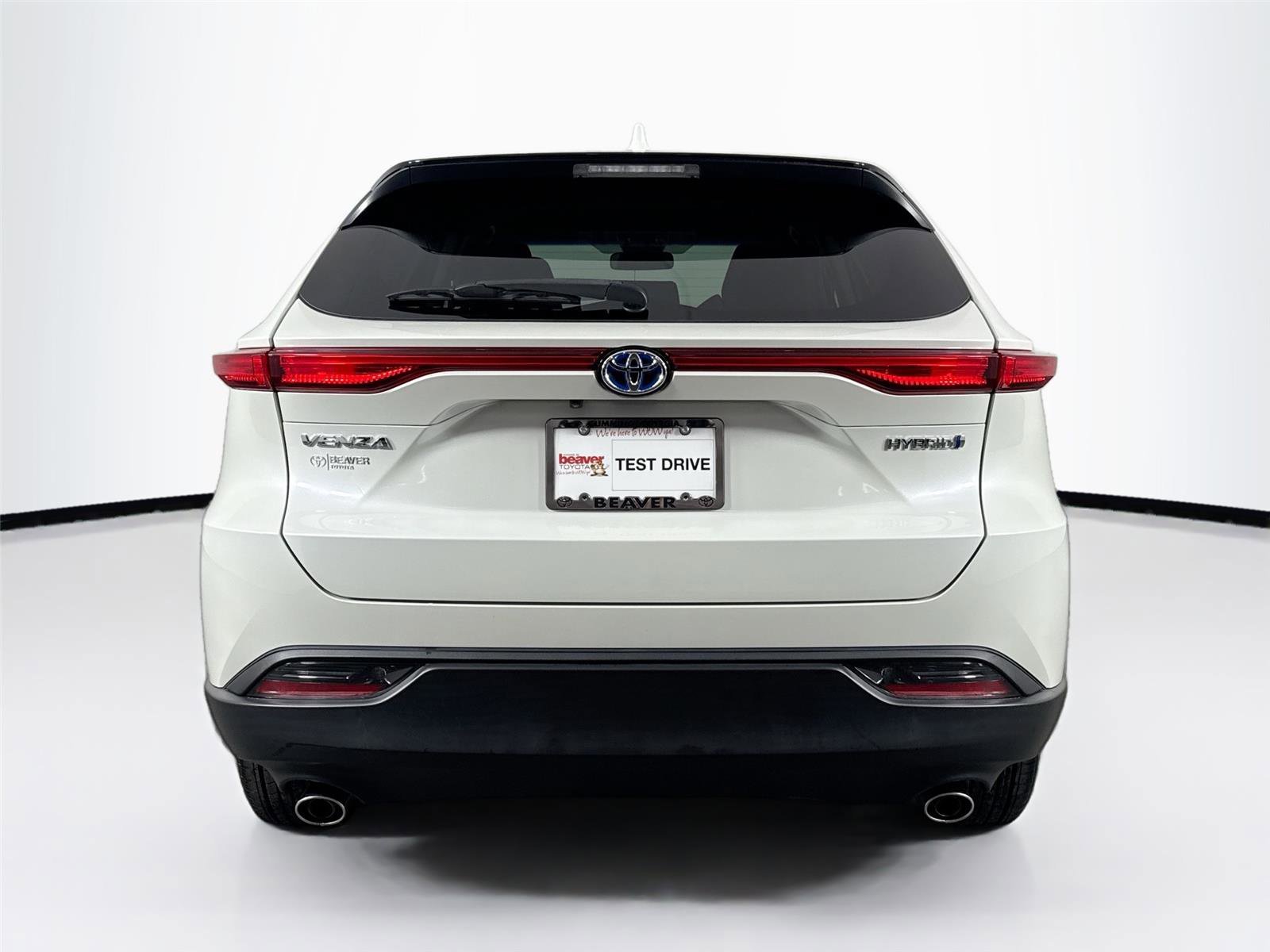 Certified 2022 Toyota Venza XLE image 11