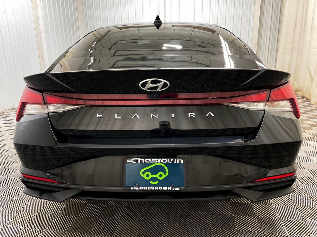Used 2021 Hyundai Elantra SEL FWD image 13