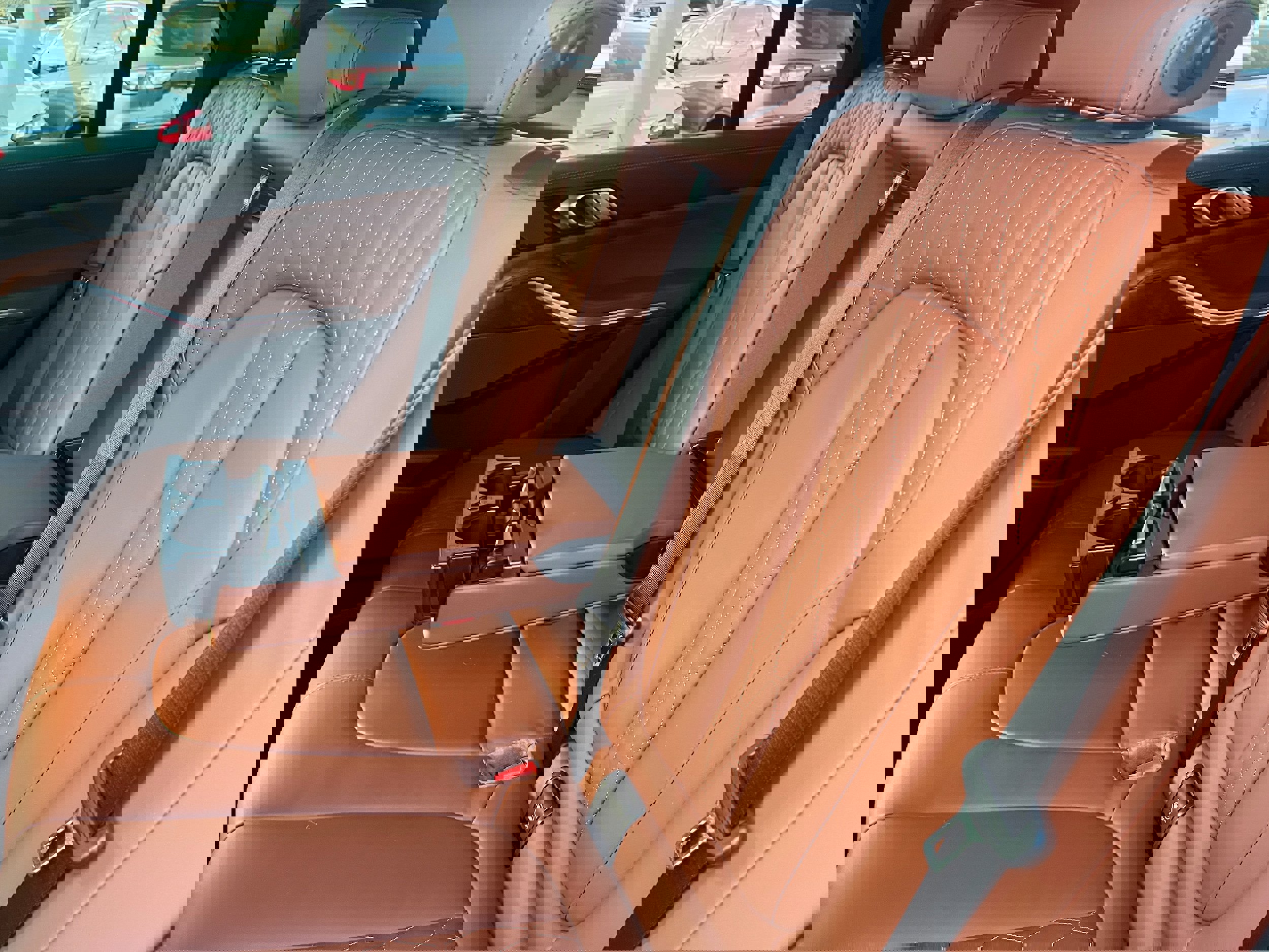 Used 2024 BMW X5 xDrive40i w/ M Sport Package image 12