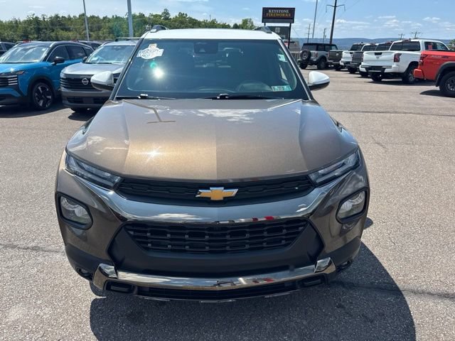 Used 2022 Chevrolet TrailBlazer ACTIV w/ Sun and Liftgate Package FWD image 2