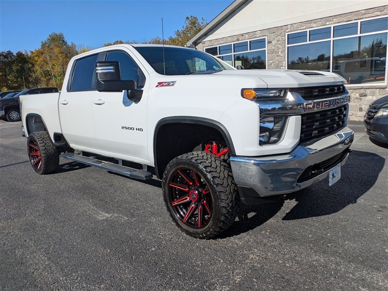 Used 2021 Chevrolet Silverado 2500 LT w/ Z71 Off-Road Package AWD/4WD image 11