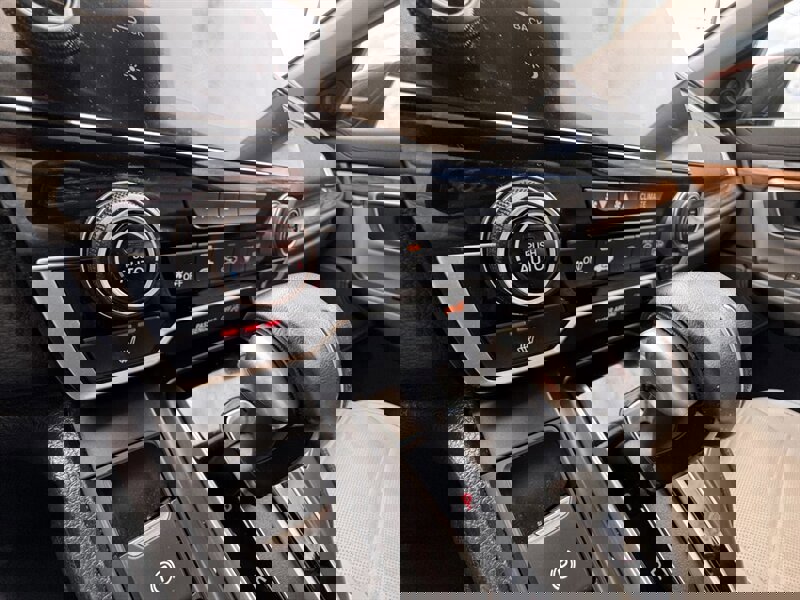 Used 2017 Honda CR-V Touring image 23