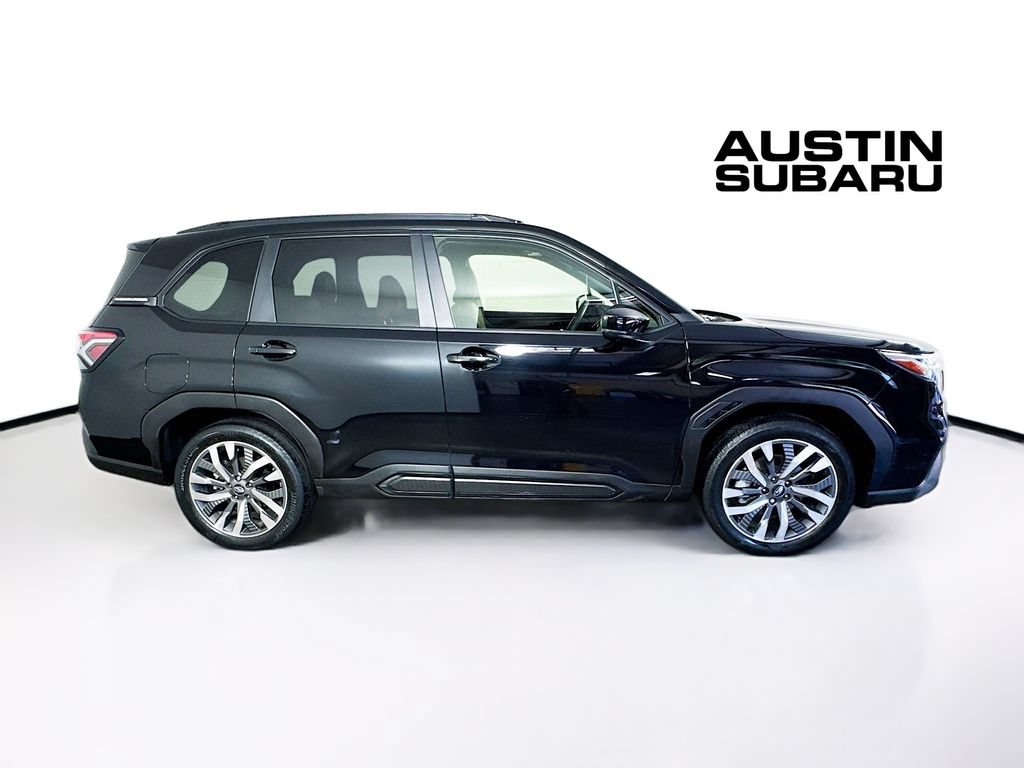 Used 2025 Subaru Forester Touring AWD/4WD image 8
