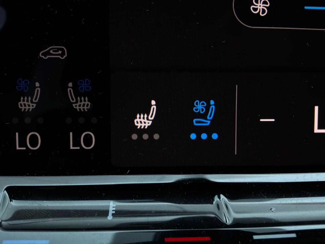 Used 2026 Volkswagen Atlas SE FWD image 33