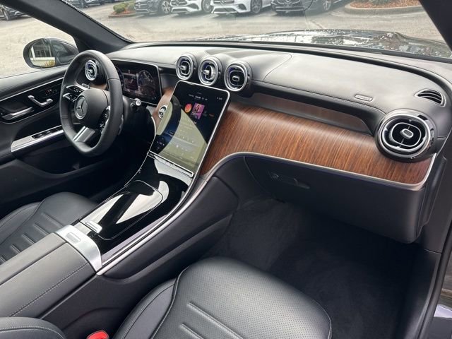 Certified 2025 Mercedes-Benz GLC 300 4MATIC image 32