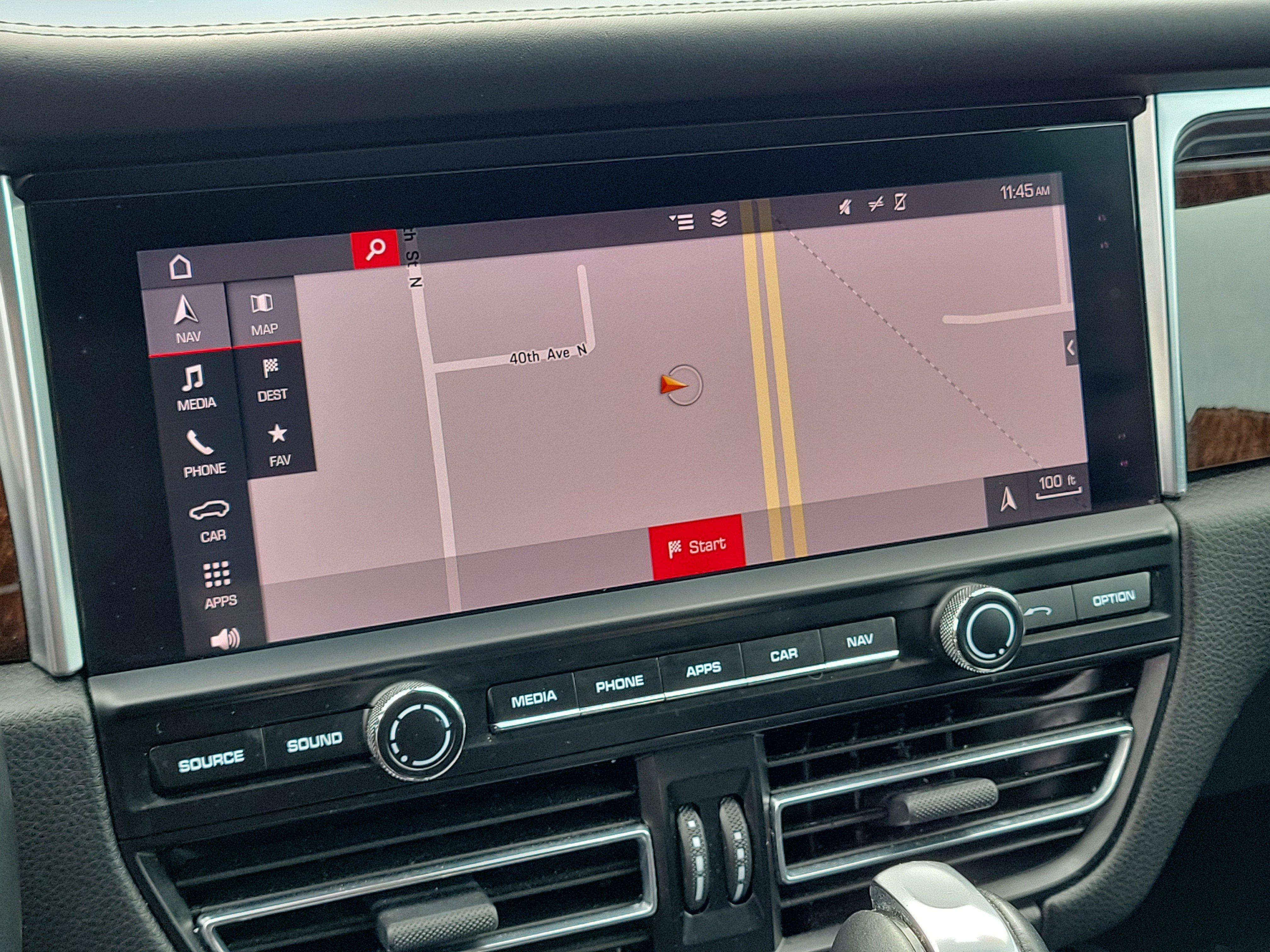 Used 2019 Porsche Macan AWD/4WD image 26