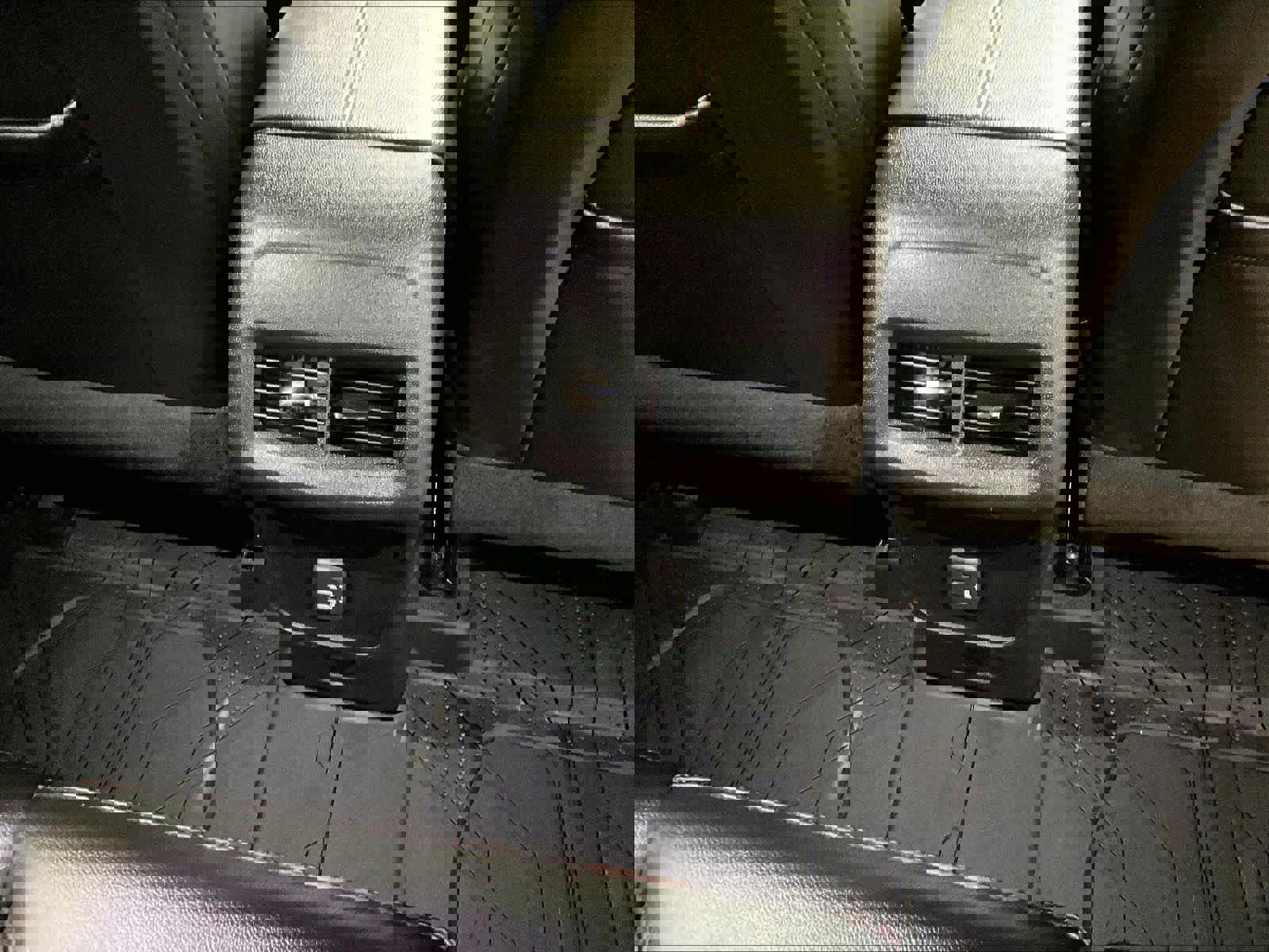 Certified 2022 Chevrolet Equinox RS w/ RS Leather Package image 27