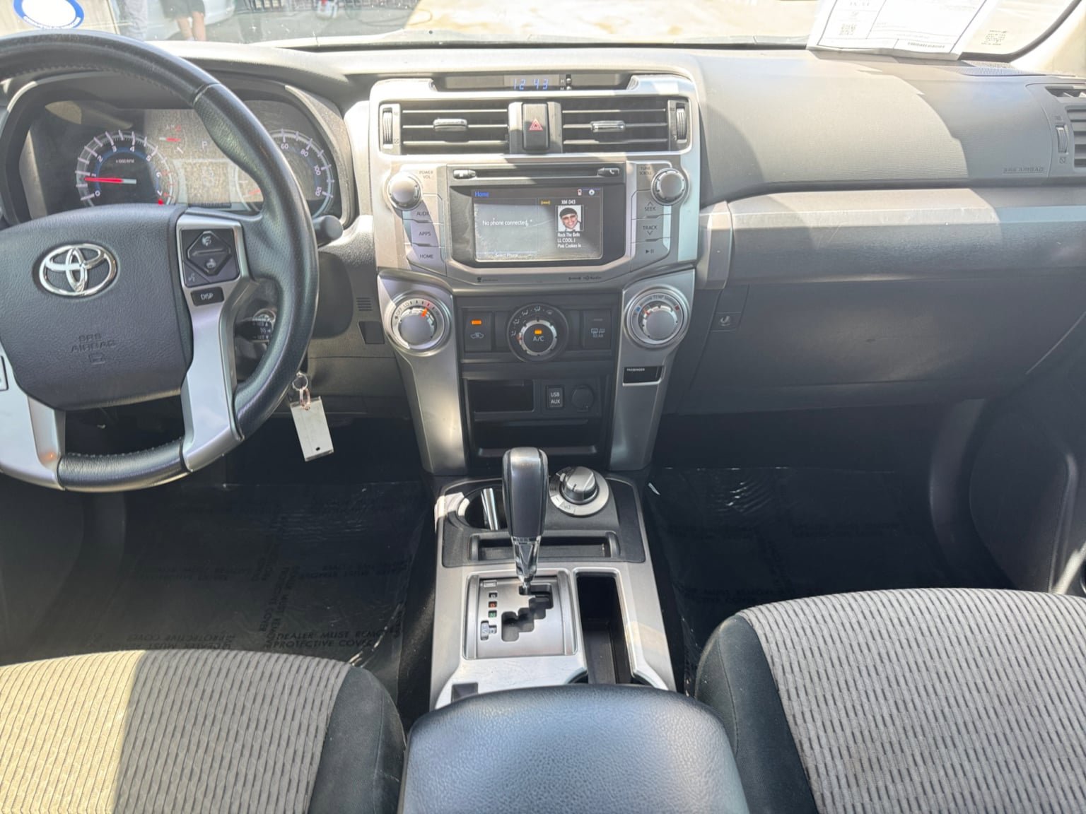 Used 2016 Toyota 4Runner SR5 AWD/4WD image 15