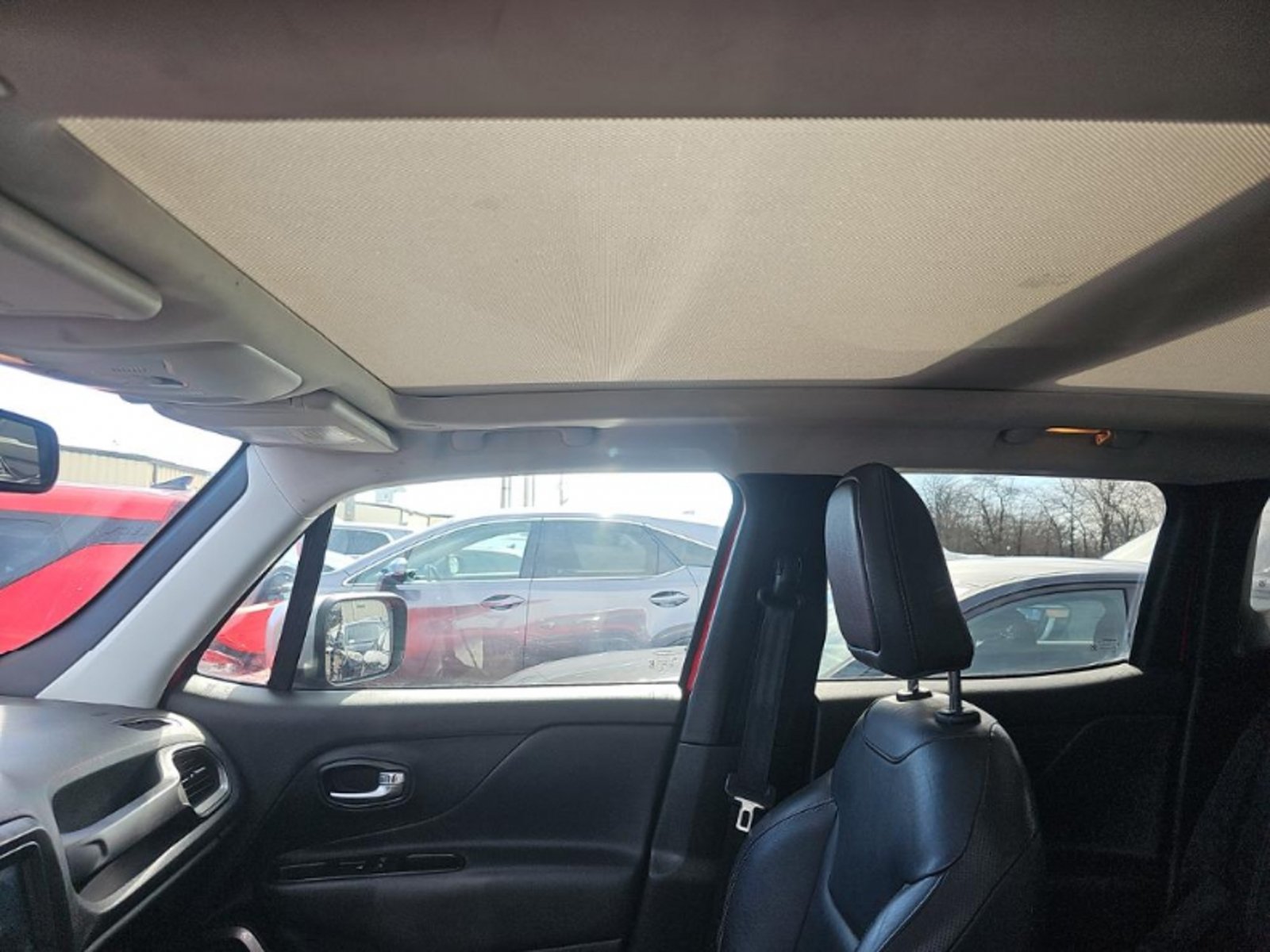 Used 2018 Jeep Renegade Limited AWD/4WD image 20