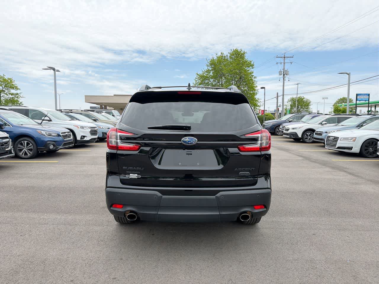 Used 2023 Subaru Ascent Onyx Edition Limited AWD/4WD image 12