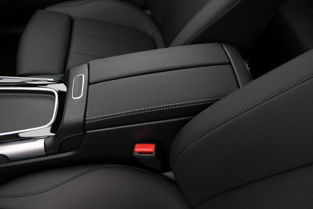 New 2026 Mercedes-Benz GLB 250 4MATIC image 30