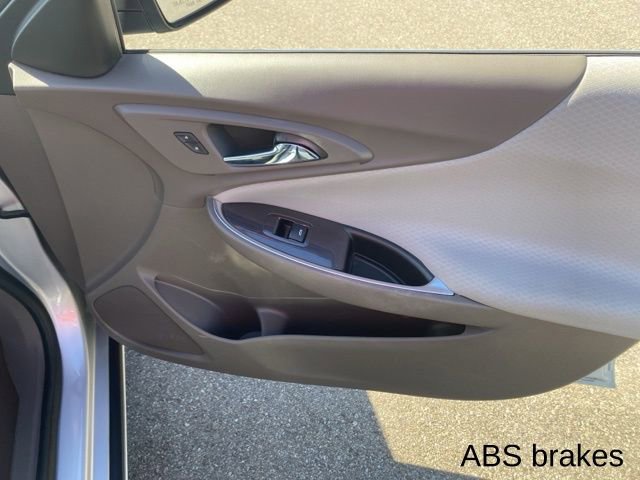 Used 2020 Chevrolet Malibu LT image 26
