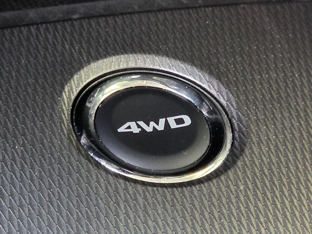 Used 2024 Mitsubishi Outlander Sport SE AWD/4WD image 19