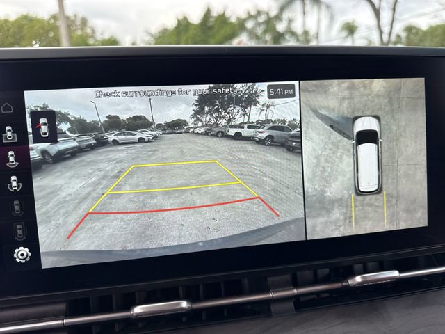 Used 2024 Kia Carnival SX FWD image 17
