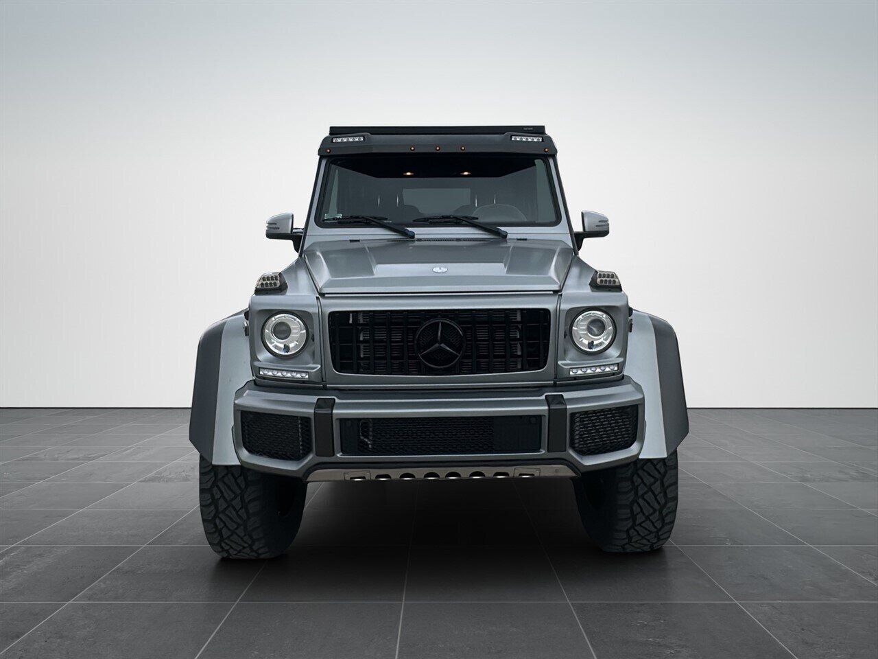 Used 2017 Mercedes-Benz G 550 Squared image 3