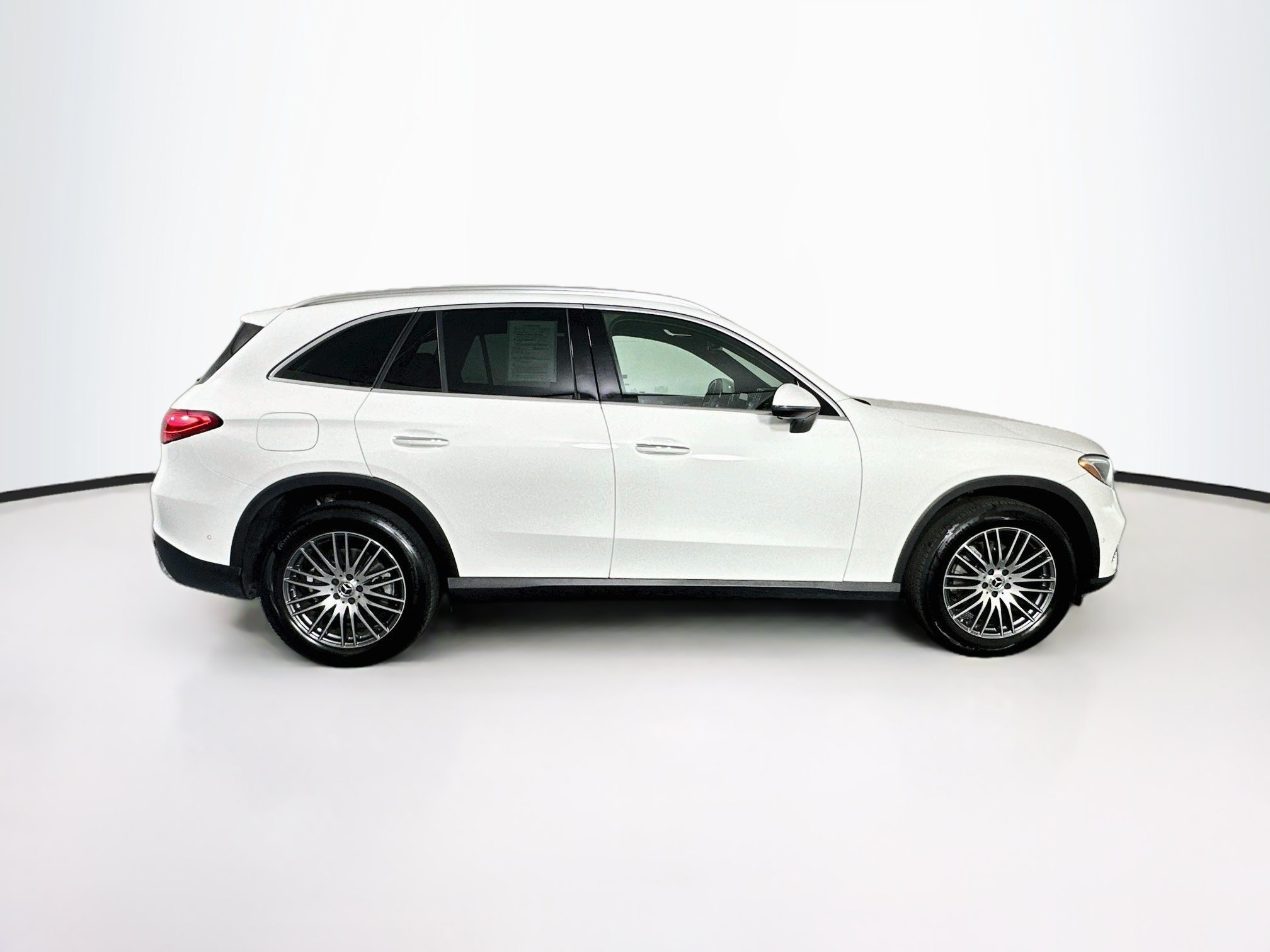 Used 2026 Mercedes-Benz GLC 300 image 10