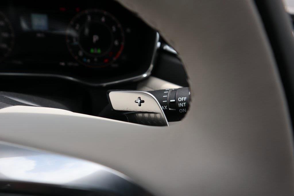 New 2025 Jaguar F-PACE R-Dynamic S image 25