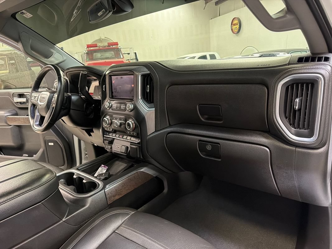 Used 2023 GMC Sierra 3500 Denali AWD/4WD image 40