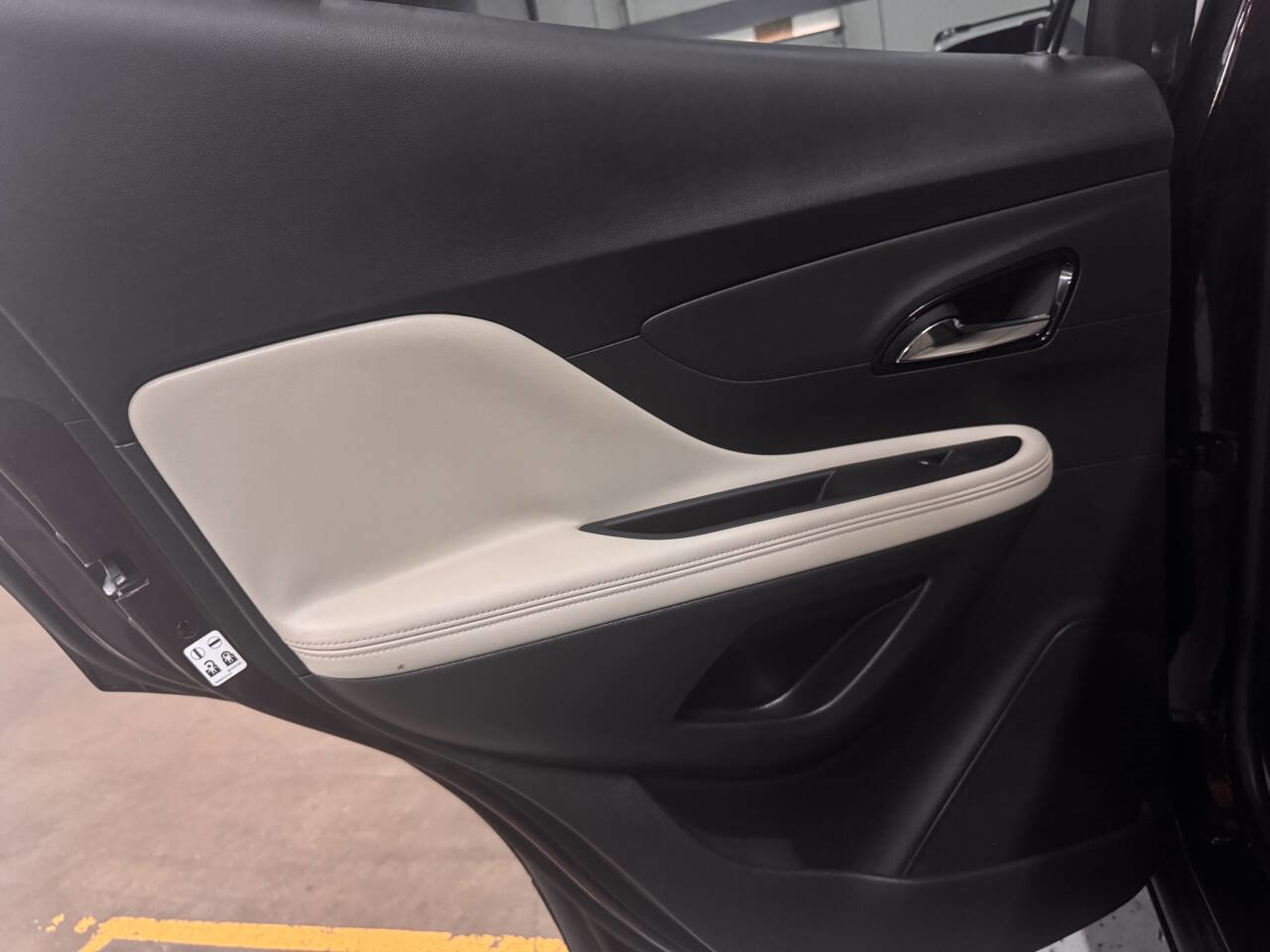 Used 2017 Buick Encore Premium w/ Experience Buick Package image 21