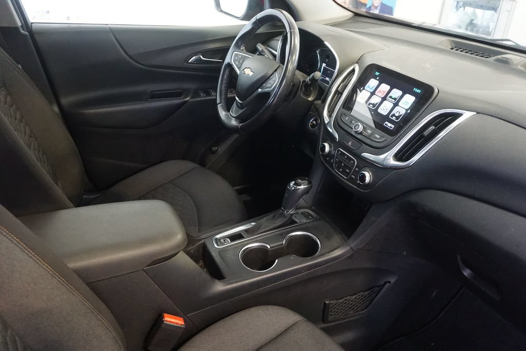 Used 2018 Chevrolet Equinox LT w/ Sun & Infotainment Package AWD/4WD image 19