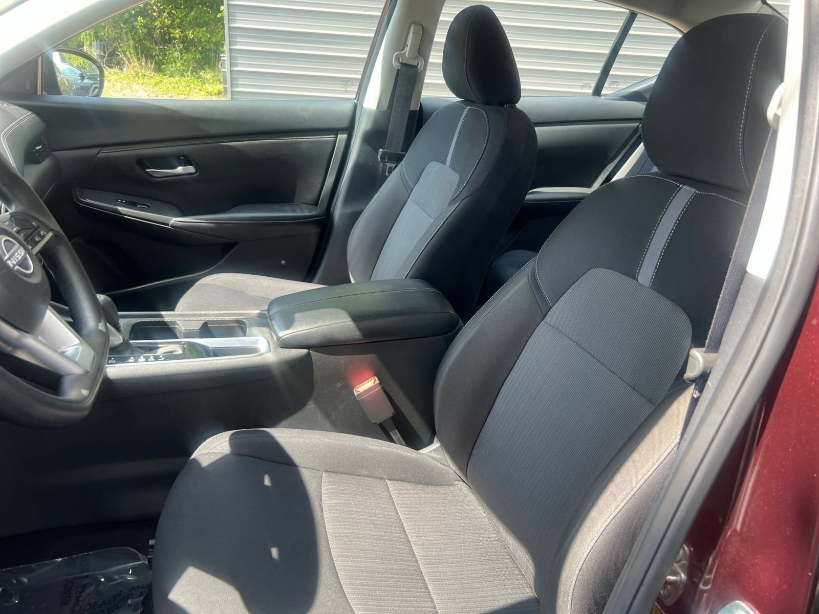 Used 2025 Nissan Sentra SV FWD image 21