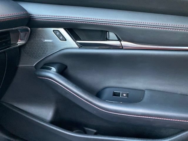 Used 2023 MAZDA MAZDA3 s FWD image 18