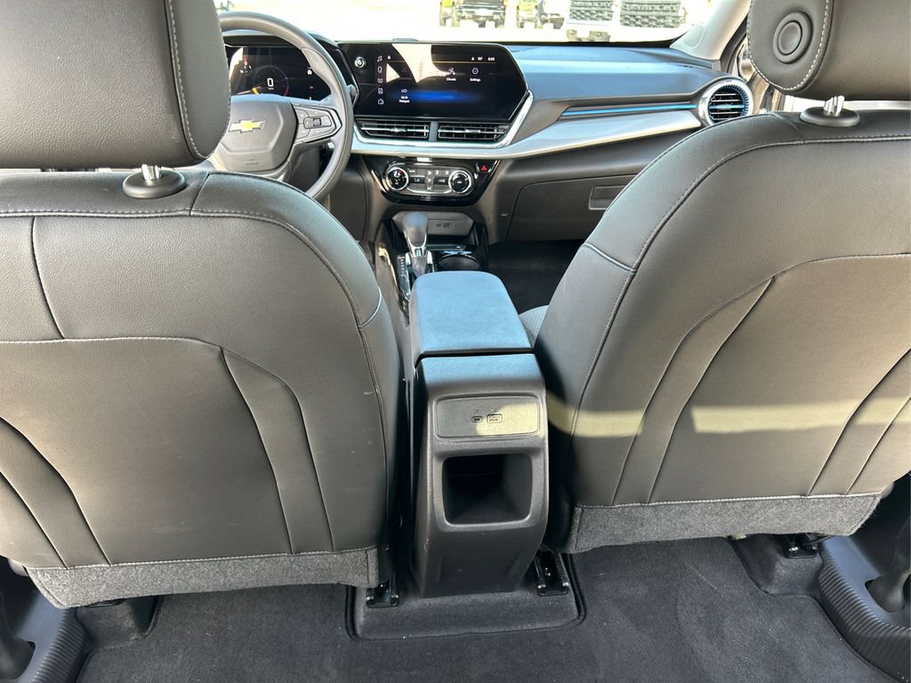 Used 2026 Chevrolet Trax LT FWD image 17