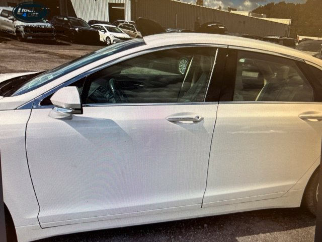 Used 2020 Lincoln MKZ AWD image 4