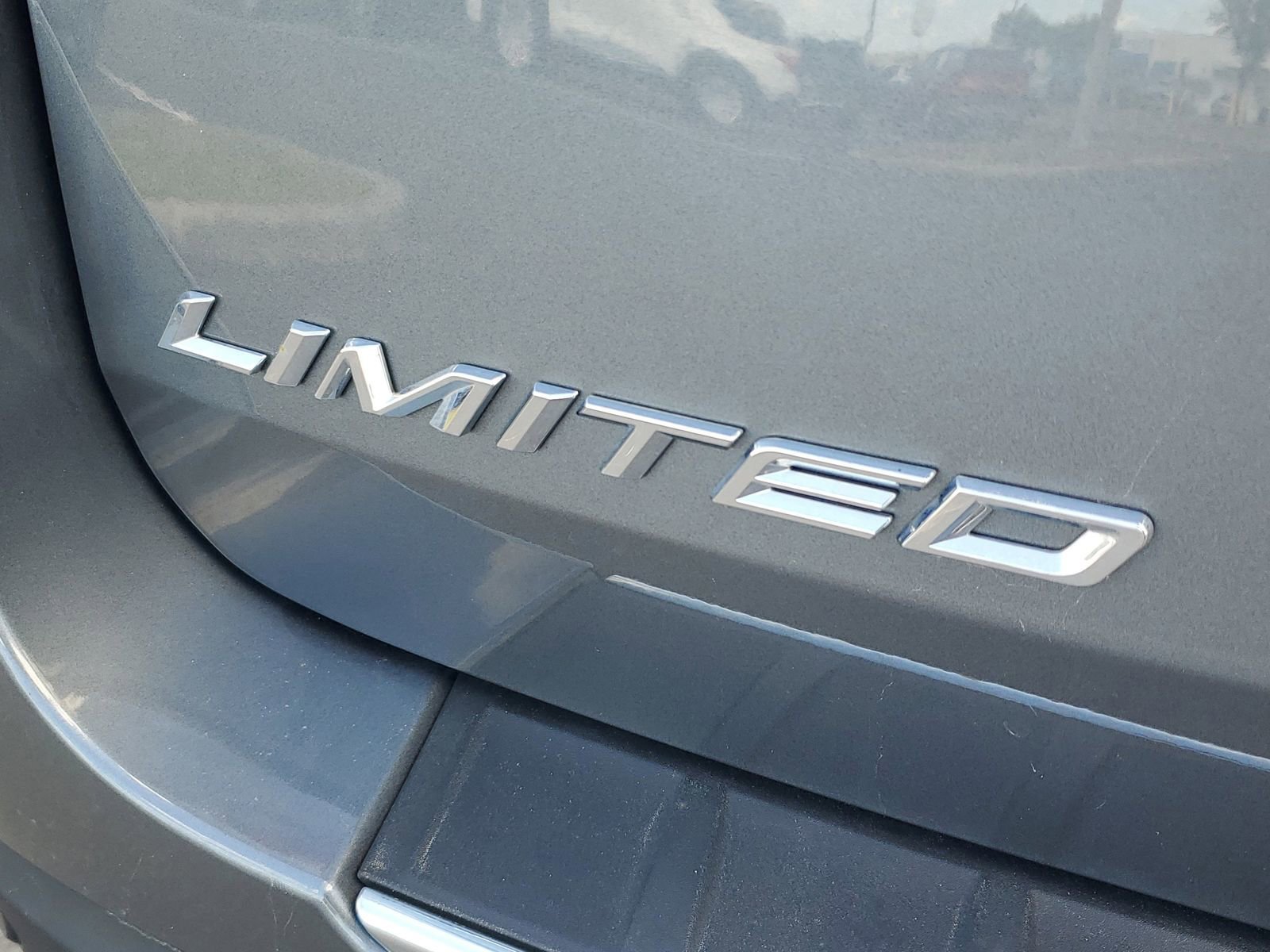 Certified 2023 Ford Explorer Limited w/ Limited Technology Package AWD/4WD image 6